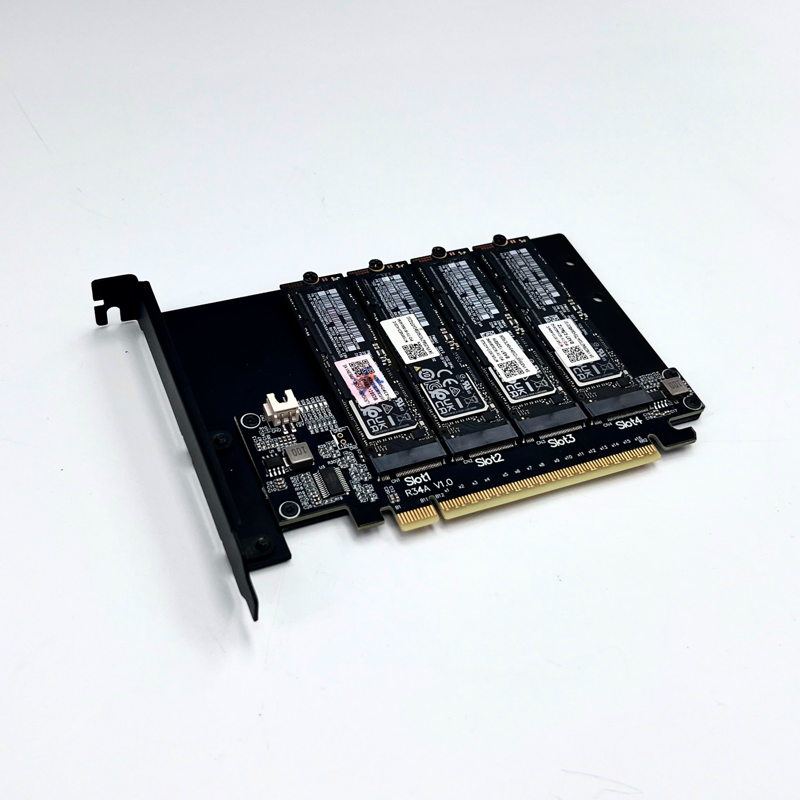 Адаптер PCIe 5.0 x16 для четыр – обзор и цена Quad M.2 Nvme Pcie Bifurcation Card